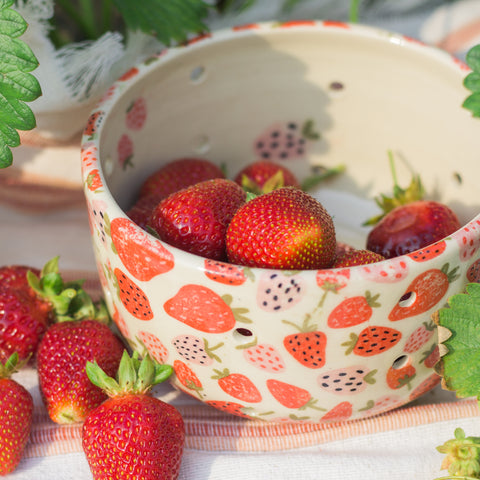 Strawberry Doodle Berry Bowl